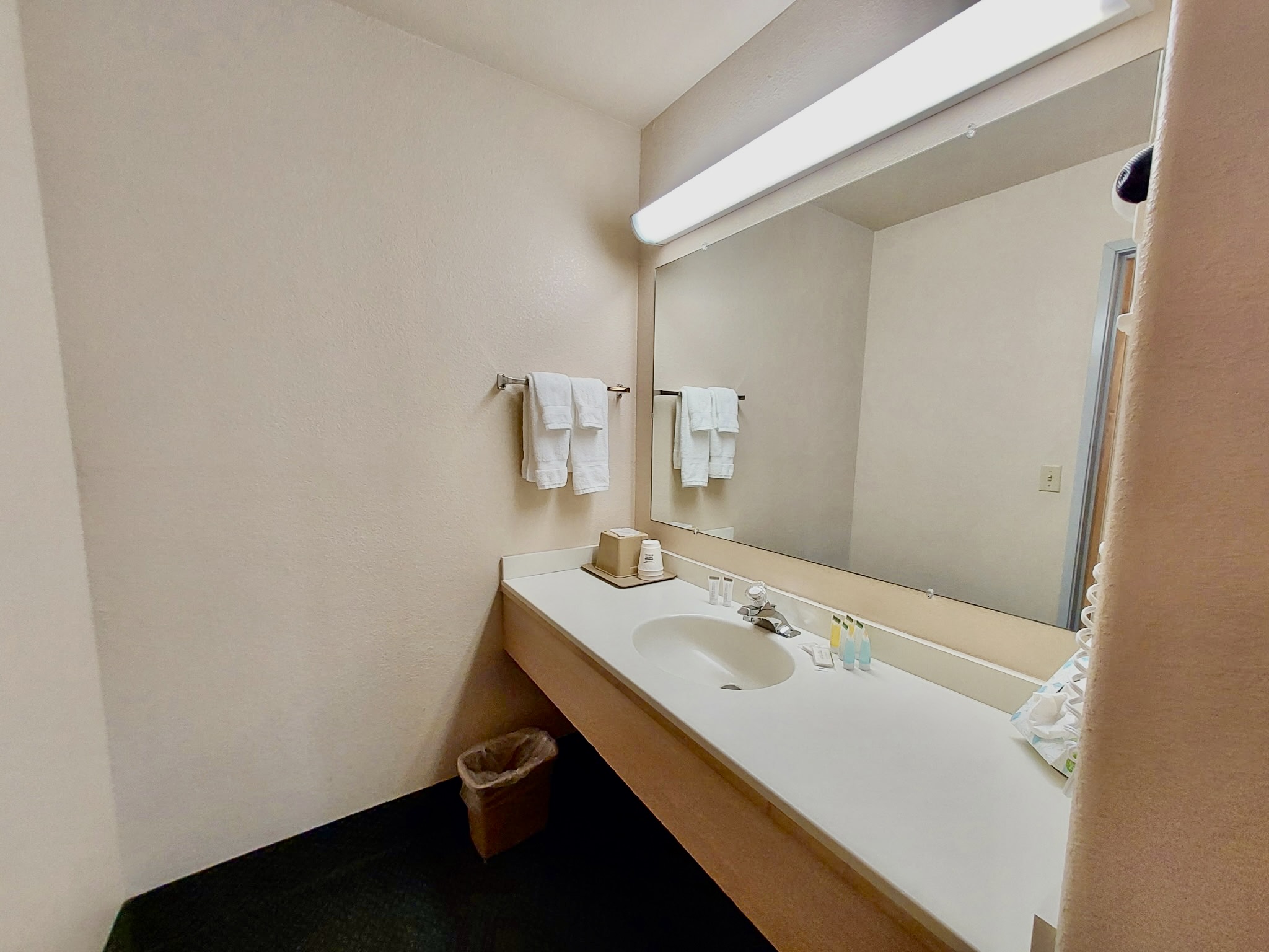 Double Queen Room Hotel Hamilton