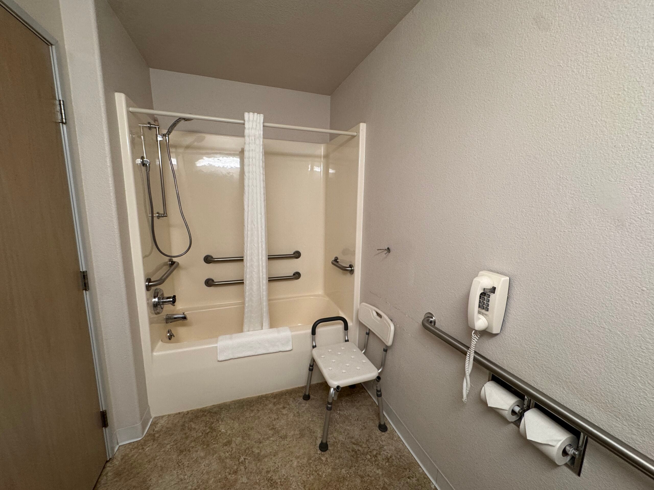 Accessible Room Hotel Hamilton
